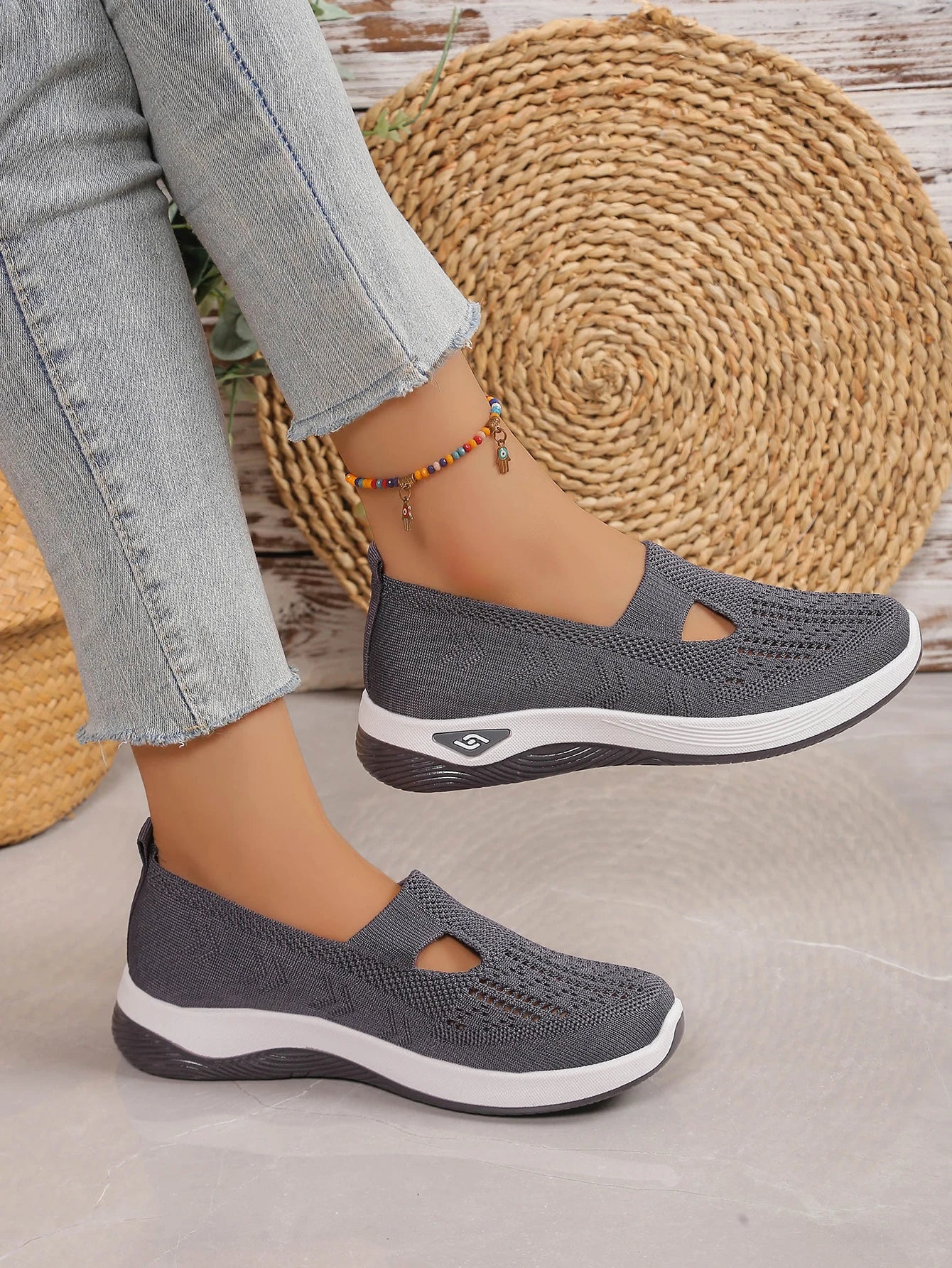 Women's Solid Color Breathable Sneakers, Soft Sole Lightweight Slip On Walking Shoes, Low-top Knitted Casual Shoes