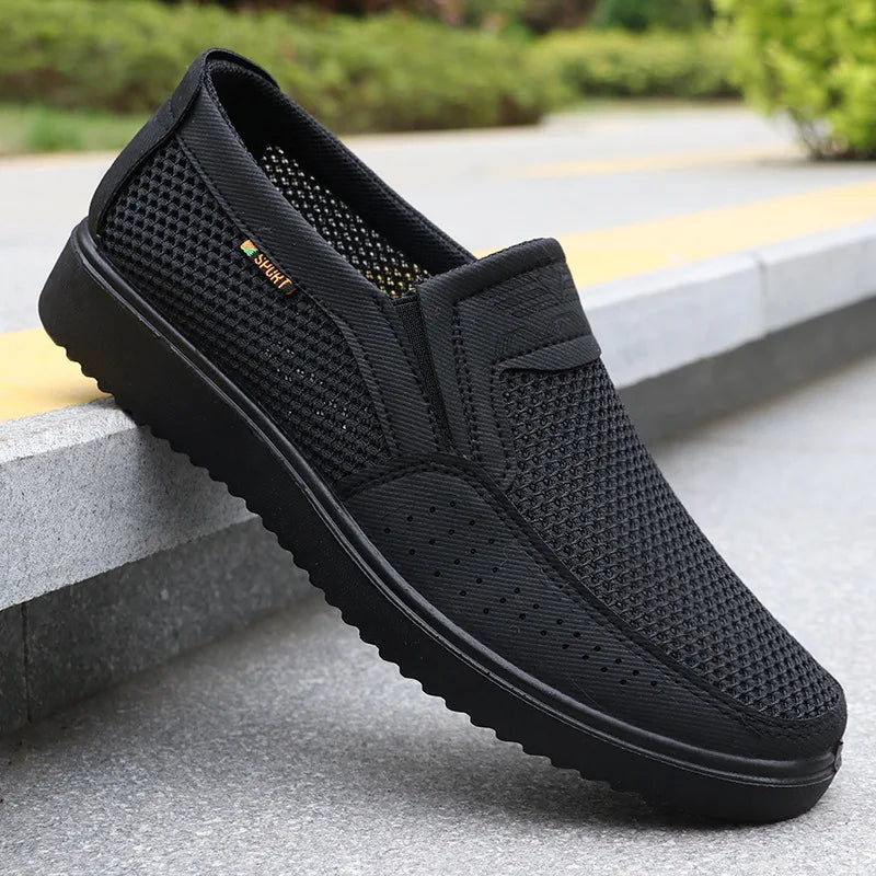 Comfortable Men Casual Shoes Breathable Mesh Summer Men Shoes New Non-slip Lightweight Shoes for Men Size 39-47