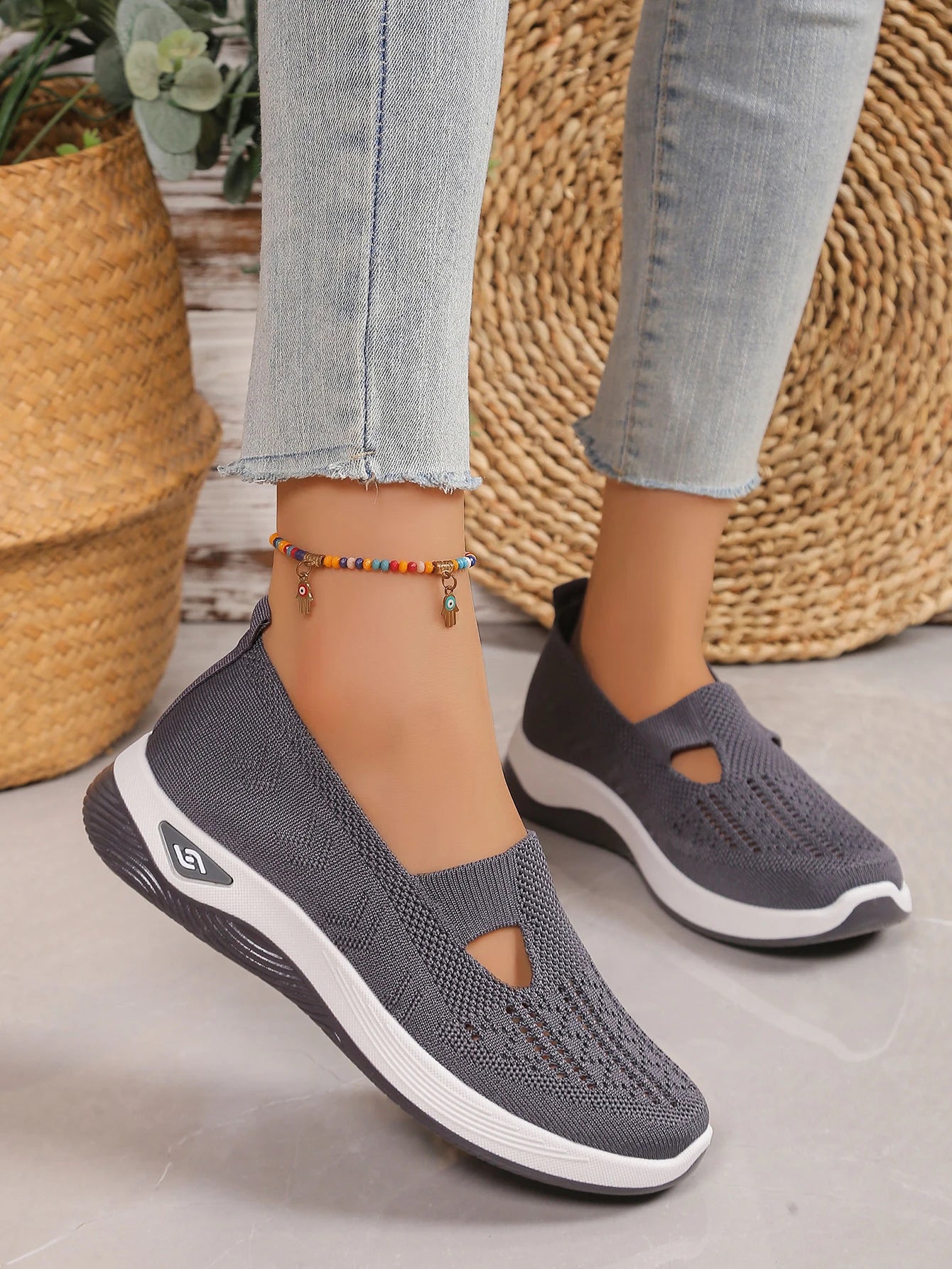 Women's Solid Color Breathable Sneakers, Soft Sole Lightweight Slip On Walking Shoes, Low-top Knitted Casual Shoes