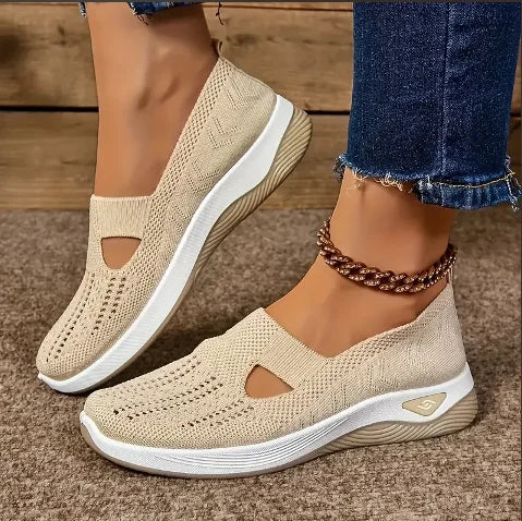 Women's Solid Color Breathable Sneakers, Soft Sole Lightweight Slip On Walking Shoes, Low-top Knitted Casual Shoes