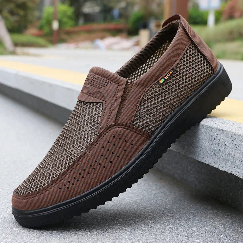 Comfortable Men Casual Shoes Breathable Mesh Summer Men Shoes New Non-slip Lightweight Shoes for Men Size 39-47